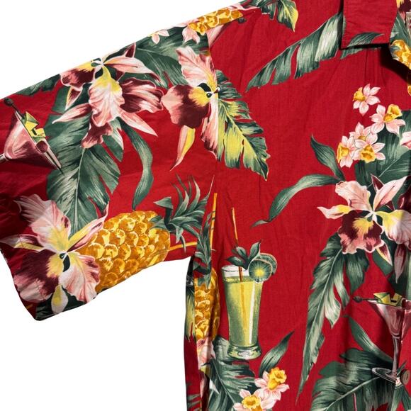 Hilo Hattie Hawaiian Shirt Men’s L Red Tropical Pineapple Aloha Button Front - Picture 3 of 4